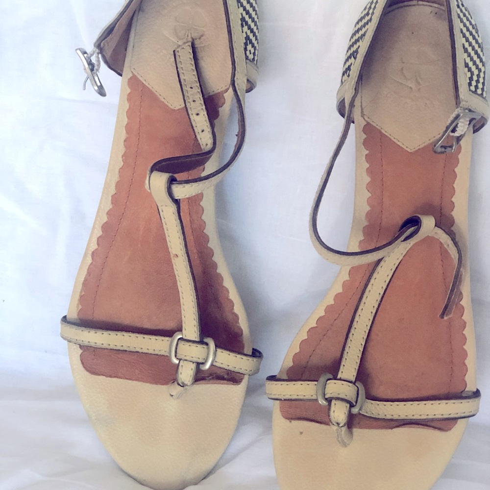 Size 9.5 Lucky sandals.